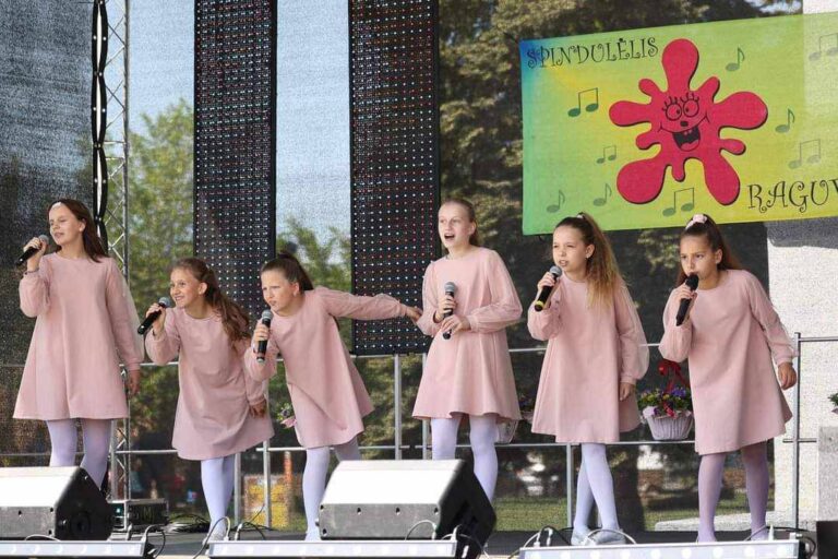 Pramoginės muzikos grupė „Tabalai“