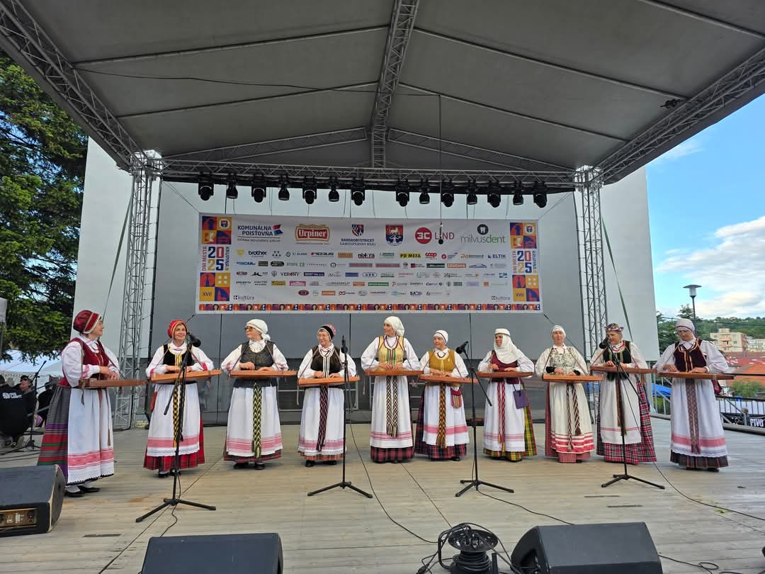 Tradicinių kanklių ansamblis „LAUMAKĖ“