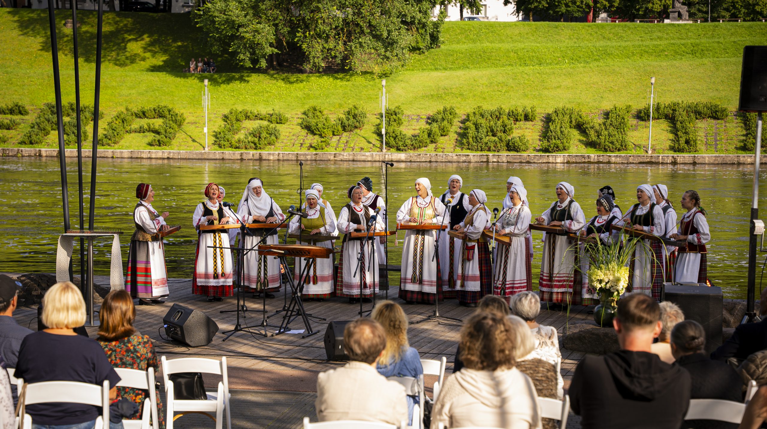 Tradicinių kanklių ansamblis „LAUMAKĖ“