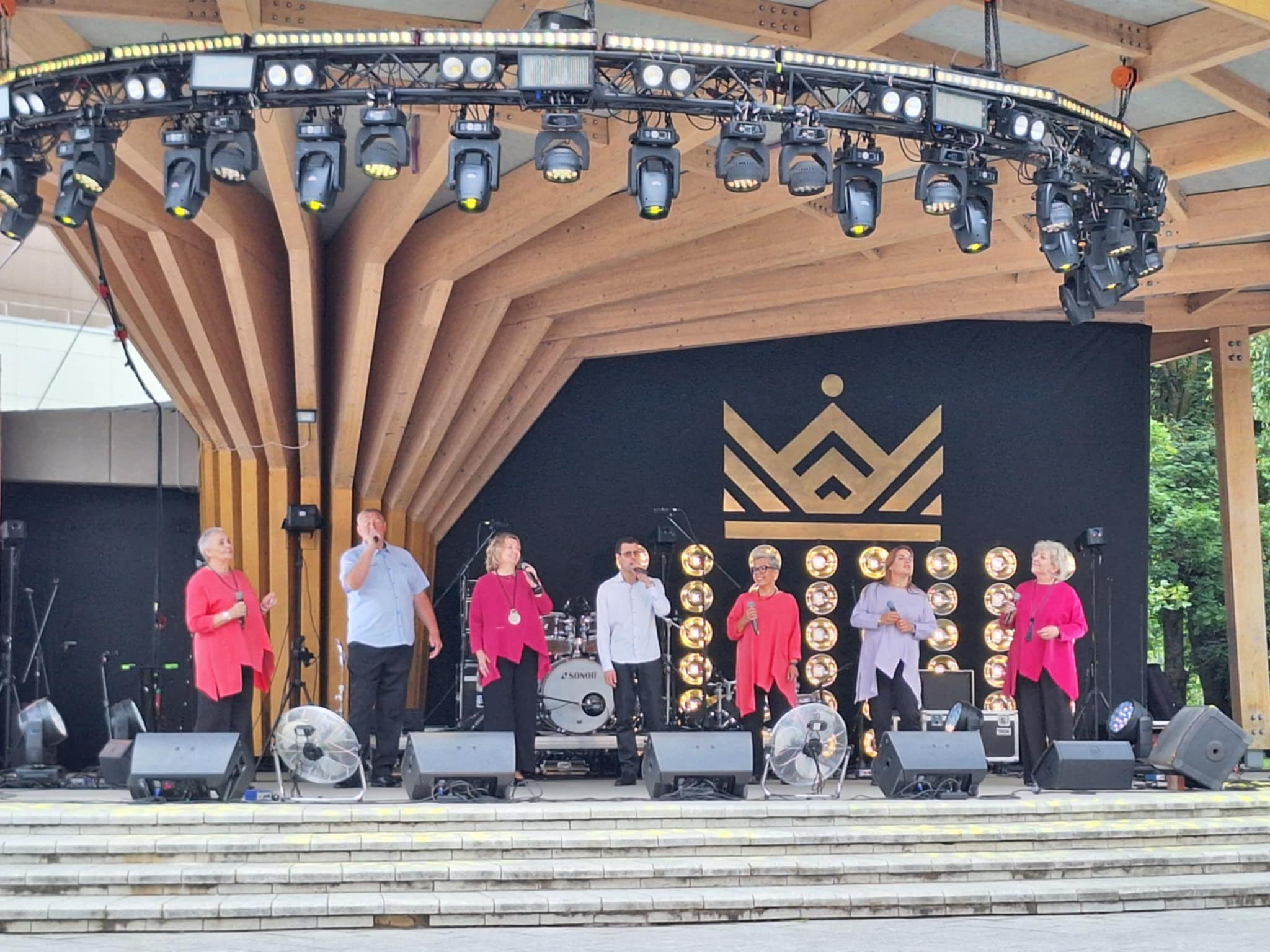 Populiariosios muzikos atlikėjų grupė „Užgaidos“