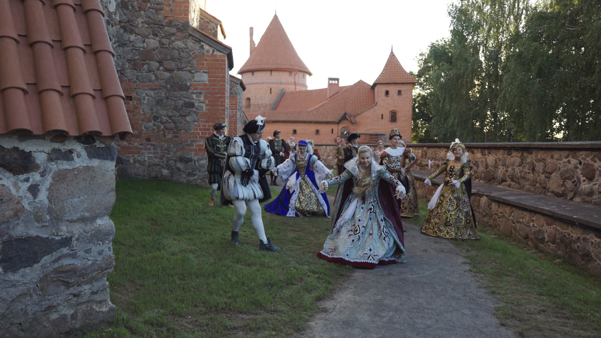 Istorinių šokių studija „Baltoji Pavana“